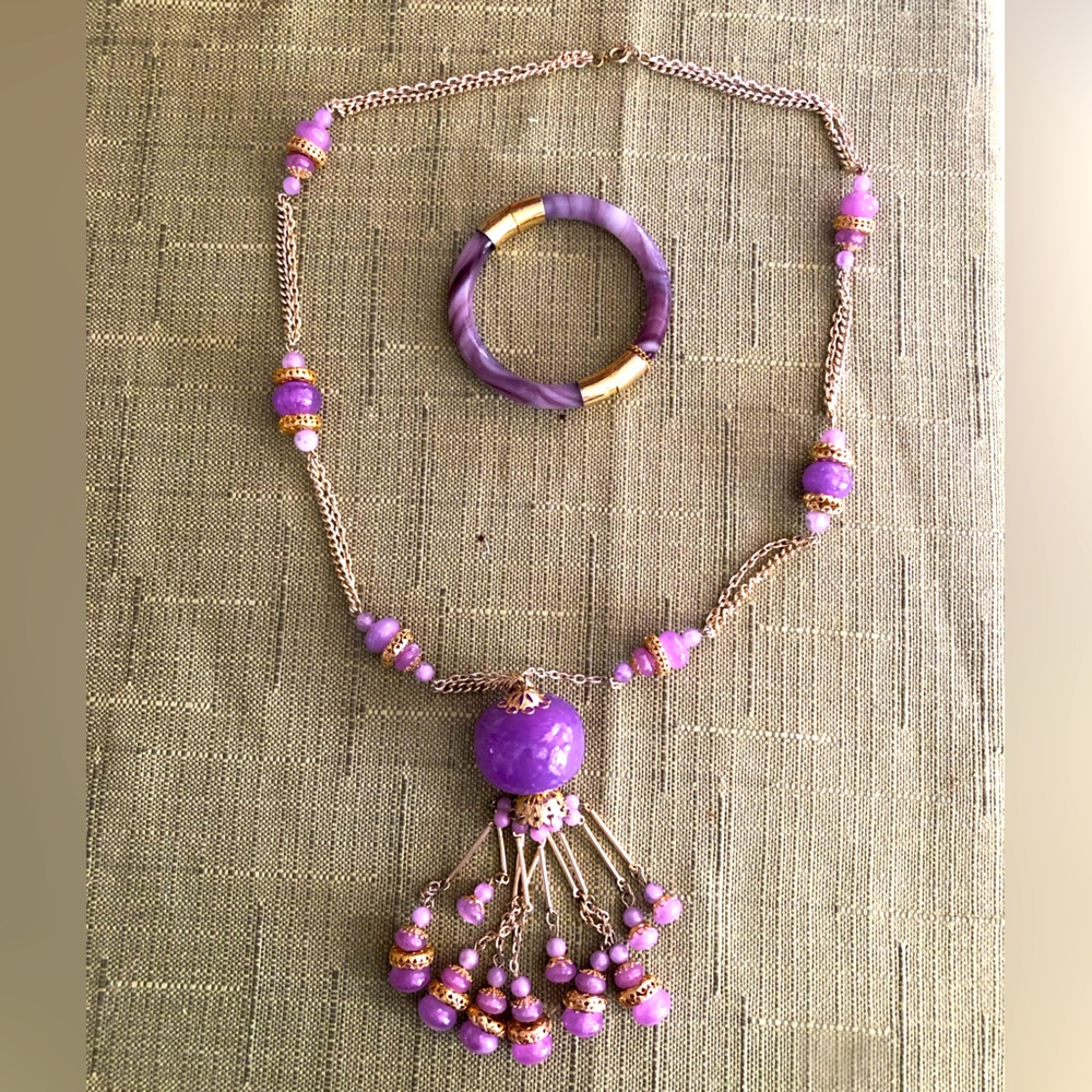 Elegant Purple and Gold Necklace Bracelet Set - Picture 2 of 7